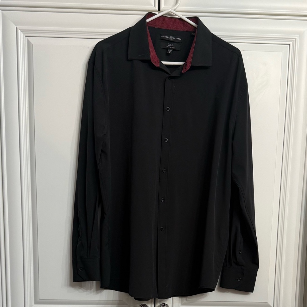 Society of Threads Sz 17-17.5 XL Black Button Down Dress Shirt Red Inside Collar